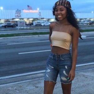 Meet your Posher, Alexis